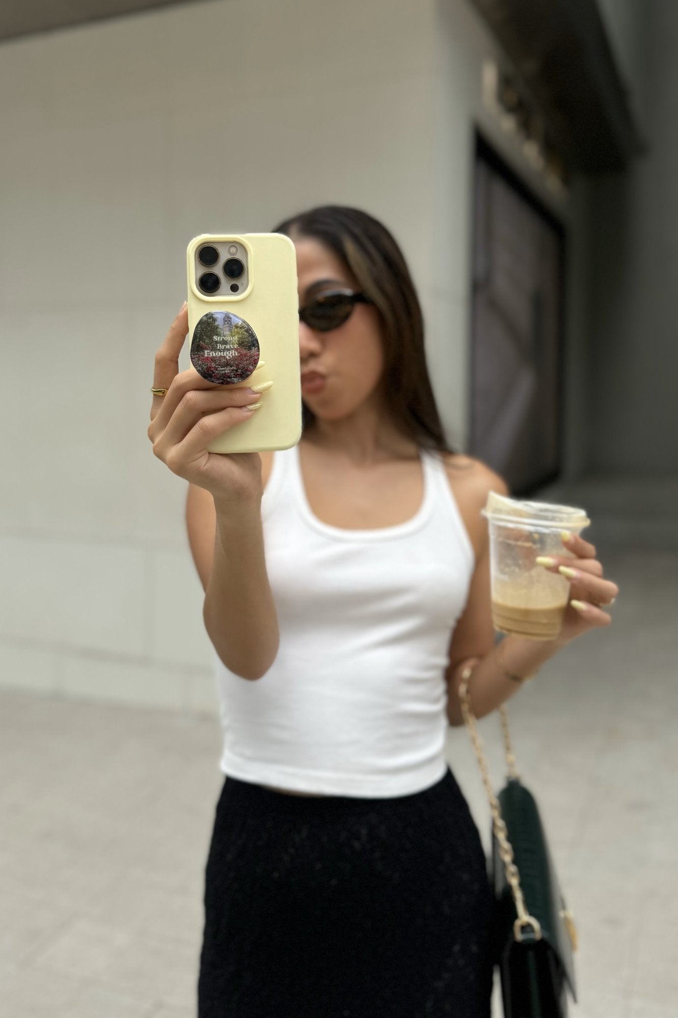 Sunday's Grip, phone grip by sundaysfit