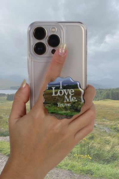 Sunday's Grip, phone grip by sundaysfit 